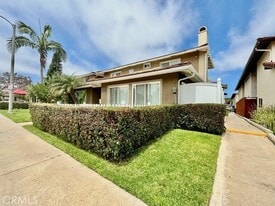 4142 Patrice Rd in Newport Beach, CA - Building Photo