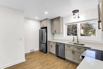 351 Jefferson Ave in Glencoe, IL - Building Photo - Building Photo