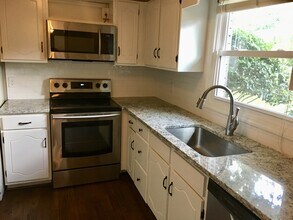 3861 Overton Manor Ln in Vestavia Hills, AL - Building Photo - Building Photo