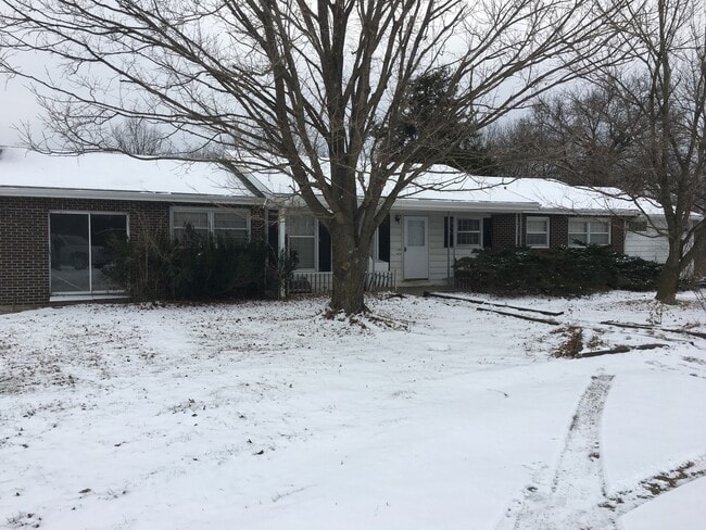 property at 5210 E St Charles Rd