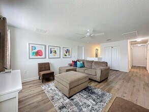 9024 Shadow Mountain St, Unit SI ID1061306P in Four Corners, FL - Building Photo - Building Photo