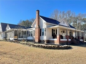 2232 Adcock Rd in Lillington, NC - Building Photo
