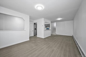 1684 W 9th St in Brooklyn, NY - Building Photo - Building Photo