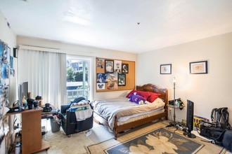 156 Avenida Florencia in San Clemente, CA - Foto de edificio - Building Photo