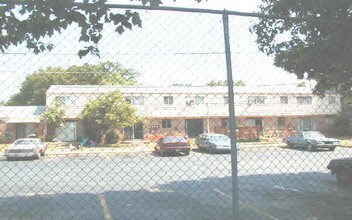 Winston Manor in Decatur, GA - Foto de edificio - Building Photo