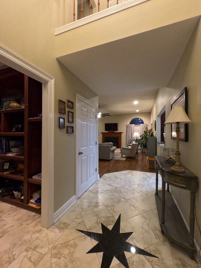 998 Fay Dr in Mary Esther, FL - Building Photo - Building Photo