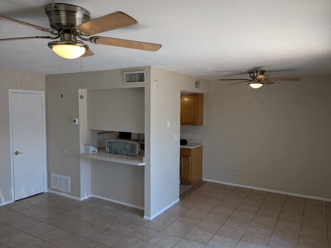 5436 W Sheena Dr, Unit 5436 in Glendale, AZ - Building Photo - Building Photo