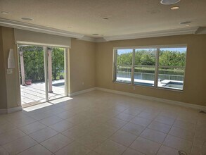 2755 SW 165th Ave in Miramar, FL - Building Photo - Building Photo