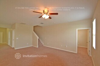 1807 Palm Warbler Ln in Ruskin, FL - Foto de edificio - Building Photo