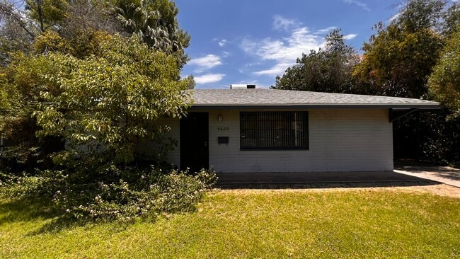 property at 1455 E Cedar St