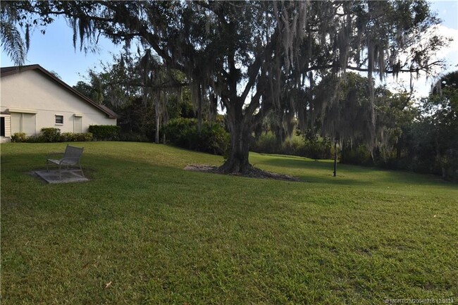 1514 SW Silver Pine Way in Palm City, FL - Building Photo - Building Photo