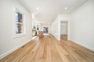 9 Knollin St in Malden, MA - Building Photo - Building Photo