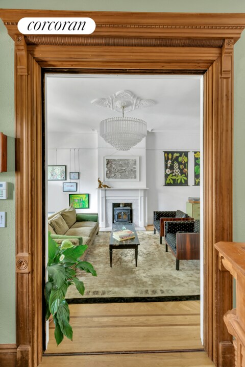 578 St Marks Ave in Brooklyn, NY - Building Photo