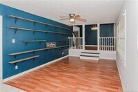 1302 Kienast Dr photo'