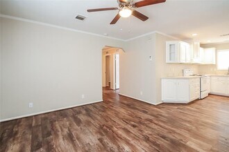 21431 Sweet Grass Ln in Tomball, TX - Building Photo - Building Photo