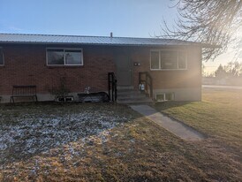 220 E 300 N, Unit 220 E in Pleasant Grove, UT - Building Photo