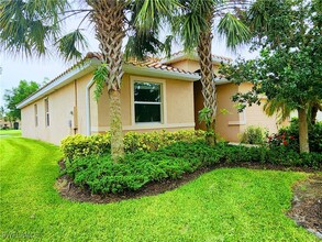 2432 Caslotti Way in Cape Coral, FL - Building Photo - Building Photo