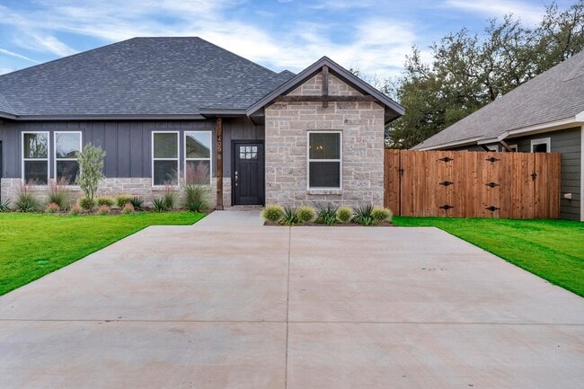 property at 405 Lake View St