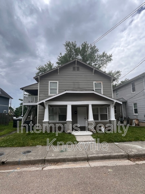 property at 1602 Dora St