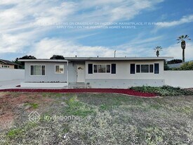 2882 David St in Riverside, CA - Building Photo