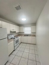 2224 Pierce St, Unit 26 in Hollywood, FL - Building Photo - Building Photo