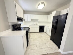 10252 Haverford Rd in Jacksonville, FL - Foto de edificio - Building Photo