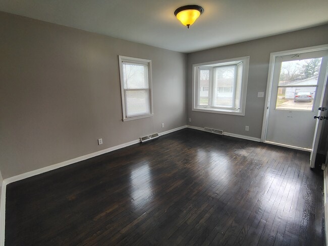 912 Hayes Ave in South Beloit, IL - Building Photo - Building Photo