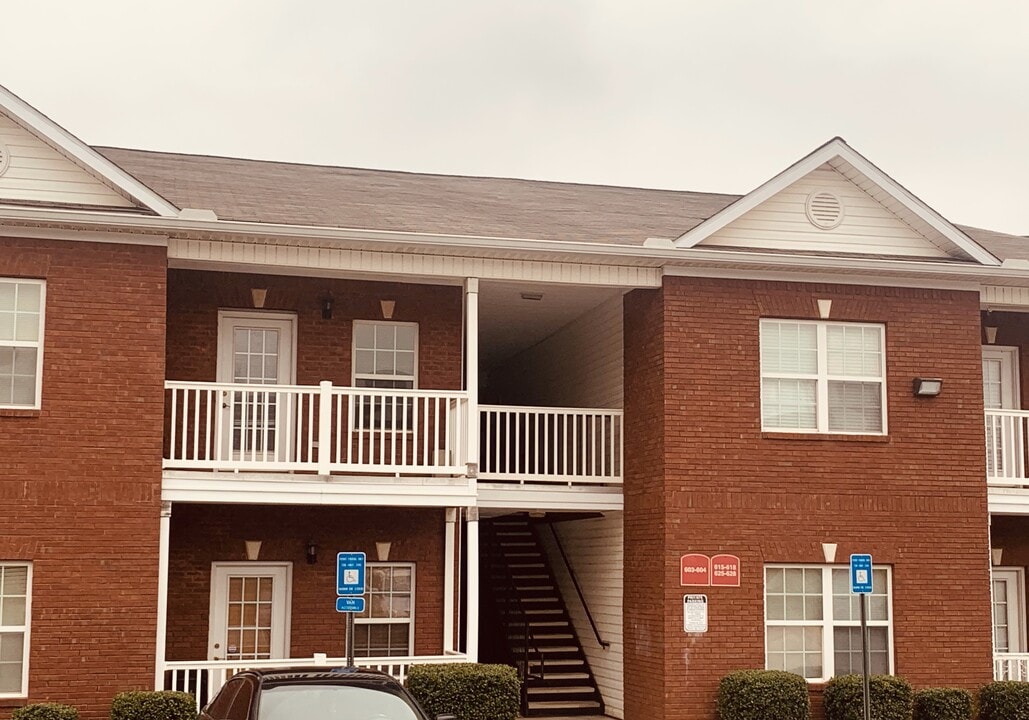 7712 Autry Cir, Unit 616 in Douglasville, GA - Building Photo