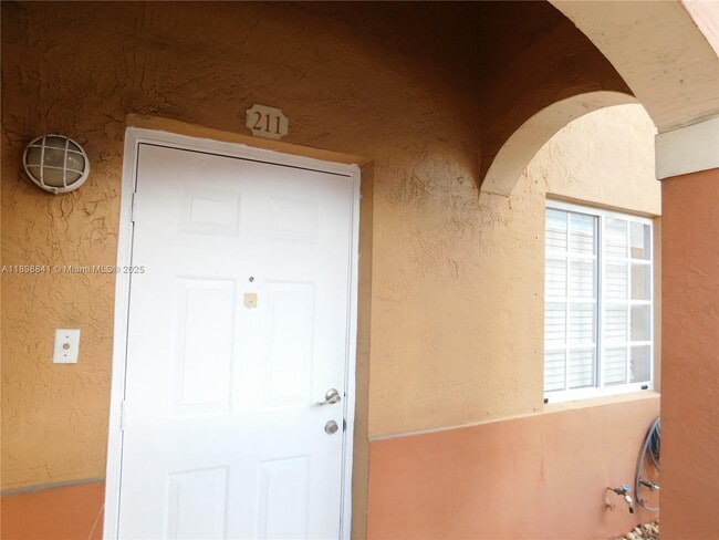 2461 W 76th St in Hialeah, FL - Building Photo - Building Photo