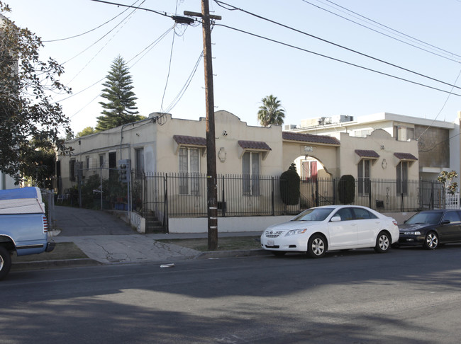 4332-4336 3/4 Lockwood Ave in Los Angeles, CA - Building Photo - Building Photo