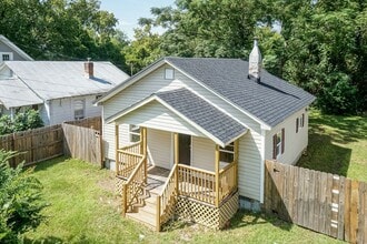 1304 W 4th St in Greenville, NC - Building Photo - Building Photo