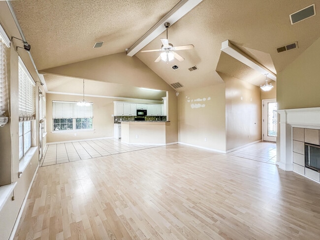 1915 77th Pl in Lubbock, TX - Building Photo - Building Photo