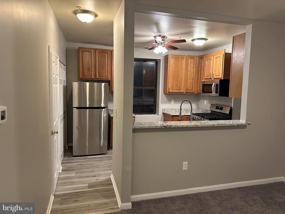 2511 Eutaw Pl-Unit -407 in Baltimore, MD - Building Photo