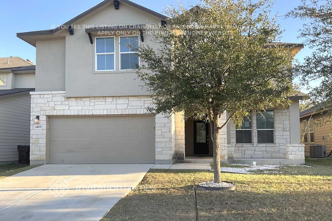 14839 Cave Swallow in San Antonio, TX - Building Photo