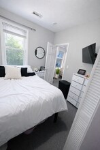 158 I St, Unit 2 in Boston, MA - Foto de edificio - Building Photo