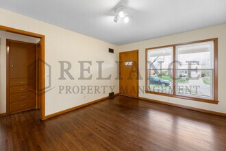 1106 Inverness Dr in Wichita, KS - Building Photo - Building Photo