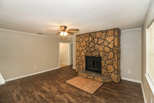 7015 Russwood Ln E in Mabelvale, AR - Building Photo - Building Photo