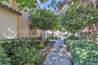 1423 Caminito Garibay in Chula Vista, CA - Building Photo - Building Photo