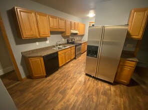 618 Springfield St, Unit 620 in Feeding Hills, MA - Building Photo - Building Photo