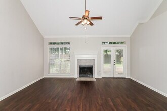 3119 Creek Manor Dr in Humble, TX - Building Photo - Building Photo