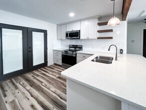 2001 N Fm in Onalaska, TX - Building Photo - Building Photo