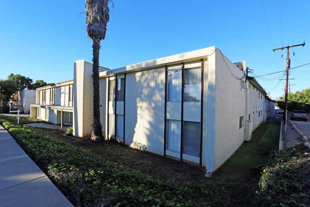 Cypress Terrace in La Habra, CA - Building Photo