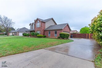 3941 Ridgmar Ln in Abilene, TX - Building Photo - Building Photo