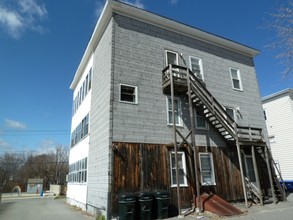 162 3rd St in Leominster, MA - Building Photo - Building Photo