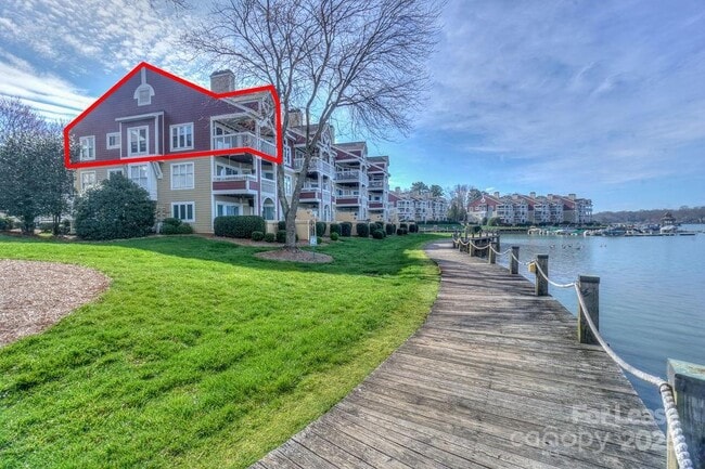 property at 872 Southwest Dr