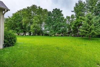 8700 Wooded Point Dr in Johnston, IA - Building Photo - Building Photo