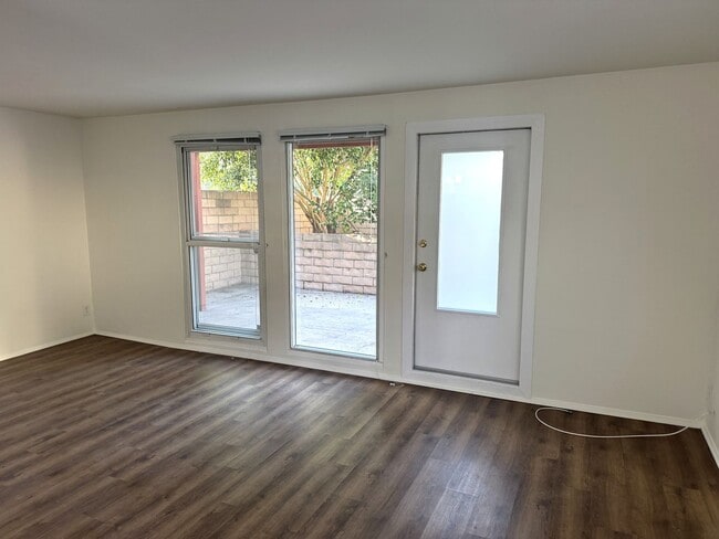 124-126 Rees St in Los Angeles, CA - Building Photo - Building Photo