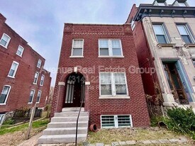 2633 Russell Blvd in St. Louis, MO - Building Photo