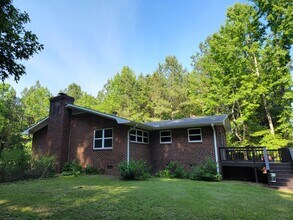 1101 Lily Pad Ln in Chapel Hill, NC - Building Photo - Building Photo