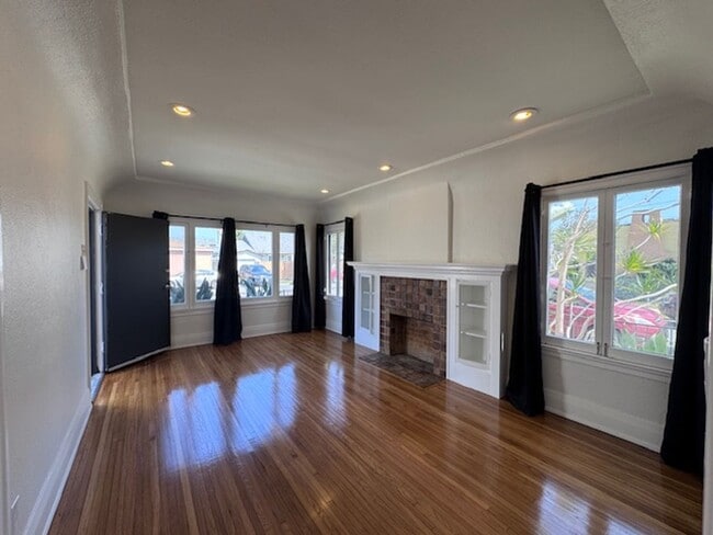 property at 1724 E 11th St